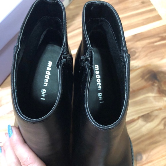 SOLD - Picture 6 of 8